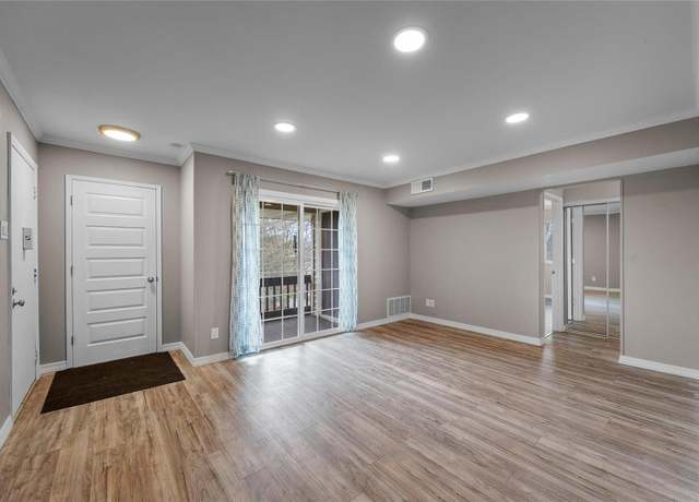 Property at 1406 Durango Ln #7, Fenton, MO 63026, 2 beds, 1 bath