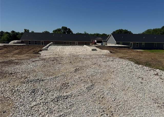 Property at 282 Railroad St, Moscow Mills, MO 63362, 3 beds, 2 baths