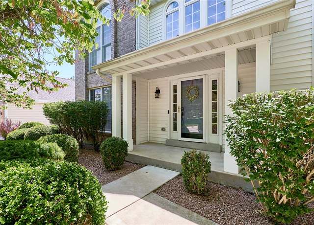 Property at 2529 Maple Tree Dr, St Charles, MO 63303, 4 beds, 3.5 baths