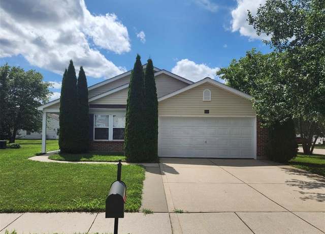 Property at 641 Fallen Timber Ln, Mascoutah, IL 62258, 3 beds, 2 baths