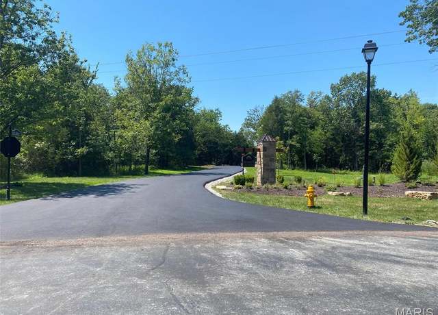 Property at 5011 Lily Rdg, Defiance, MO 63341