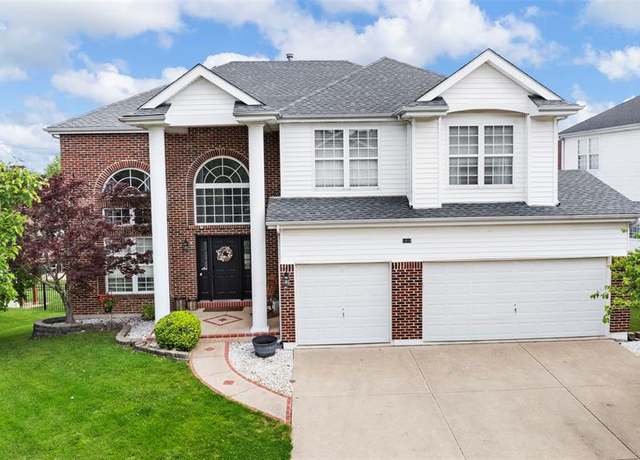 Property at 1918 Lunenburg Dr, St Peters, MO 63376, 4 beds, 3 baths