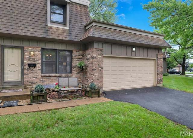 Property at 2457 Charente Dr, Maryland Heights, MO 63043, 2 beds, 1.5 baths