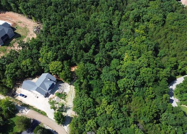 Property at 18 Bluebird Ct, Hillsboro, MO 63050