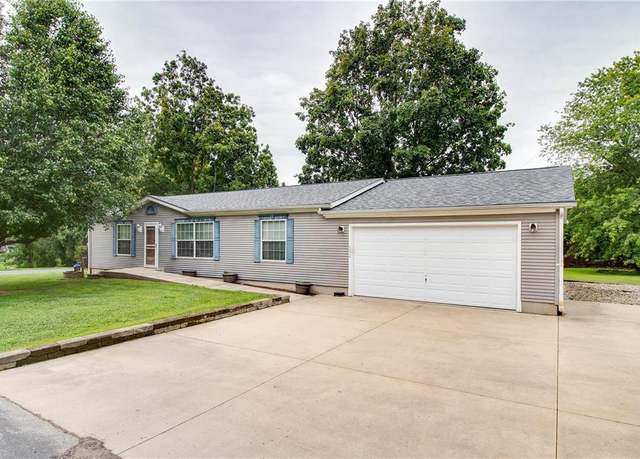Property at 16519 Palm Way Dr, Brighton, IL 62012, 3 beds, 2 baths