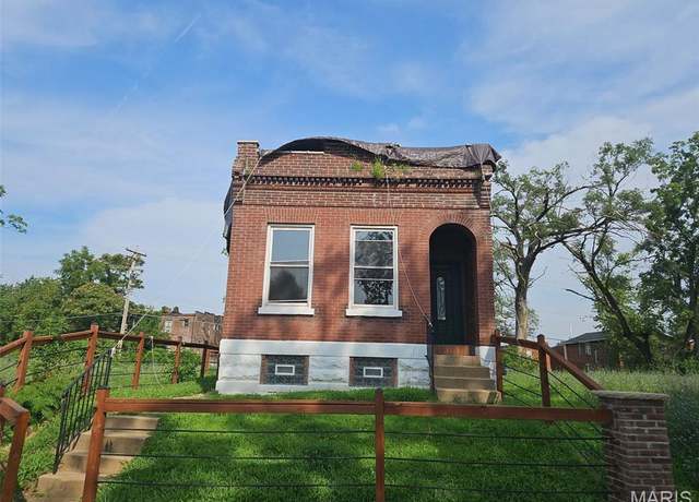 Property at 4339 Linton, St Louis, MO 63107, 2 beds, 0.5 baths