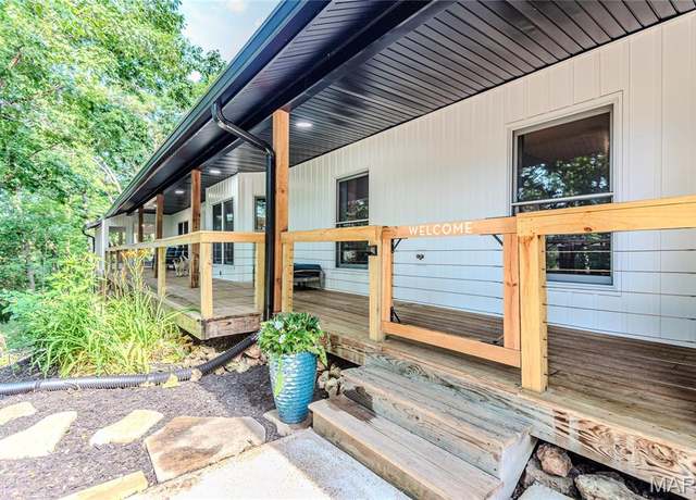 Property at 416 Henrys Trce, Pacific, MO 63069, 3 beds, 2 baths