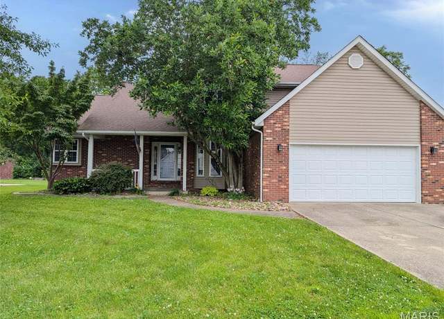Property at 71 Mimosa Dr, Pontoon Beach, IL 62040, 3 beds, 2.5 baths