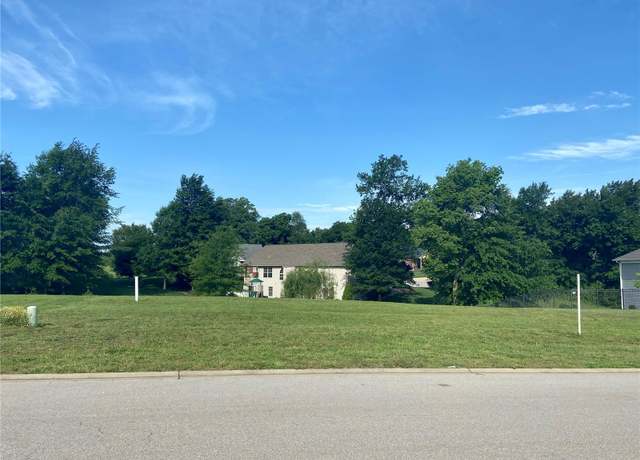 Property at 501 Wedgewood Ln, Trenton, IL 62293