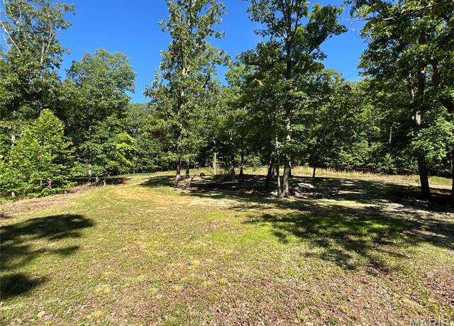 Property at 7037 Lake Point Dr, Perryville, MO 63775