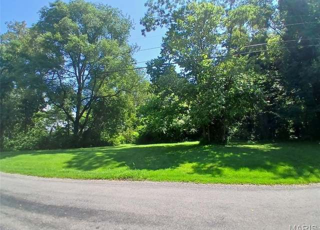 Property at 14-1-15-12 Jefferson St, Edwardsville, IL 62025