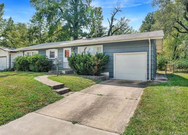 Property at 235 Forestwood Dr, St Louis, MO 63135, 3 beds, 1 bath
