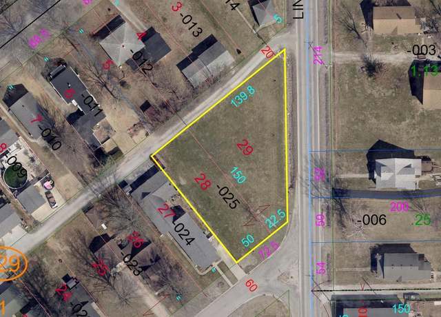 Property at 525 Park Ave, Gillespie, IL 62033