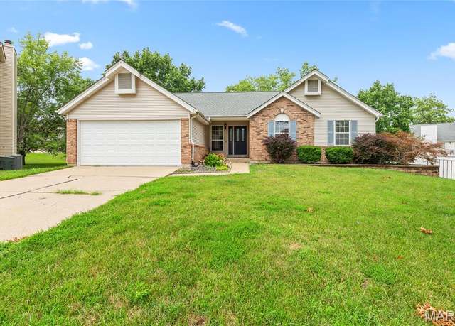 Property at 5922 Saddlehorn Ct, St Charles, MO 63304, 3 beds, 3 baths