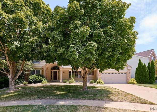 Property at 2128 Seven Oaks Dr, St Charles, MO 63303, 3 beds, 2.5 baths