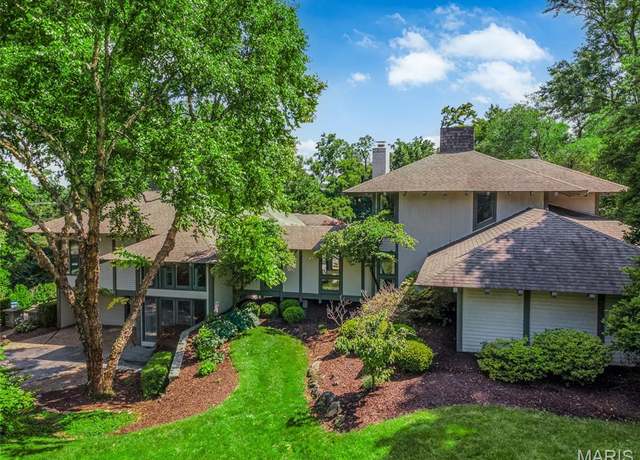 Property at 14008 Conway Rd, Chesterfield, MO 63017, 3 beds, 4 baths