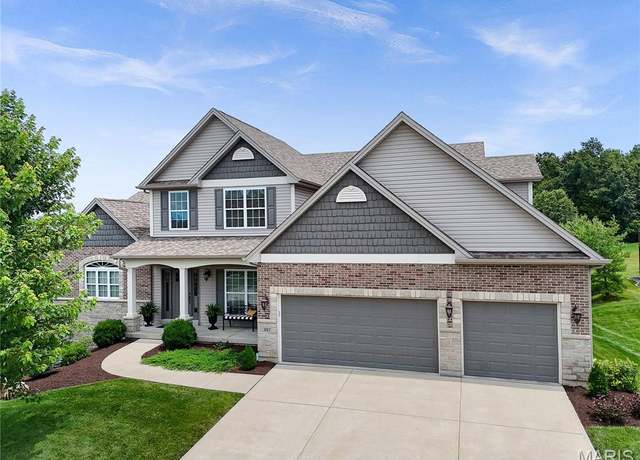 Property at 307 Wyndemere Dr, Lake St Louis, MO 63367, 4 beds, 3.5 baths