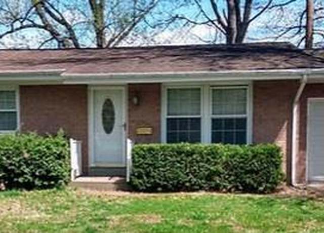 Property at 432 N 9th St, Mascoutah, IL 62258, 3 beds, 2 baths