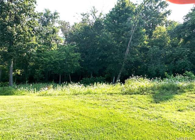 Property at 12685 Alberts Laumeier Ct, Sunset Hills, MO 63127