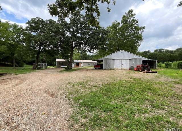 Property at 12433 State Route 101, Caulfield, MO 65626, 5 beds, 3 baths