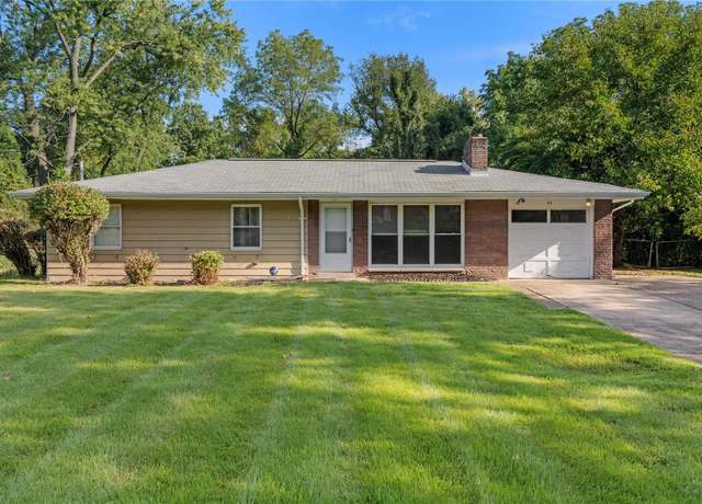 Property at 42 Rolling Hills Dr, Black Jack, MO 63033, 3 beds, 2 baths