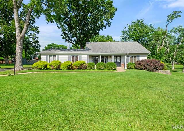 Property at 46 Klamberg Ln, Ellisville, MO 63021, 4 beds, 3 baths