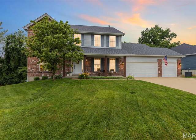 Property at 2609 Towne Oaks Dr, St Louis, MO 63129, 4 beds, 3.5 baths