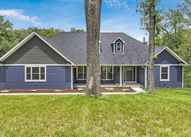 Property at 50 Wilderness Ln, Defiance, MO 63341, 3 beds, 2 baths