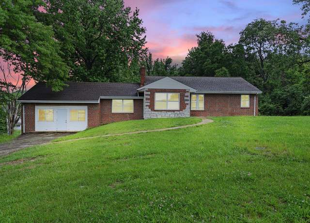 Property at 2291 Dunn Rd, St Louis, MO 63136, 3 beds, 3 baths