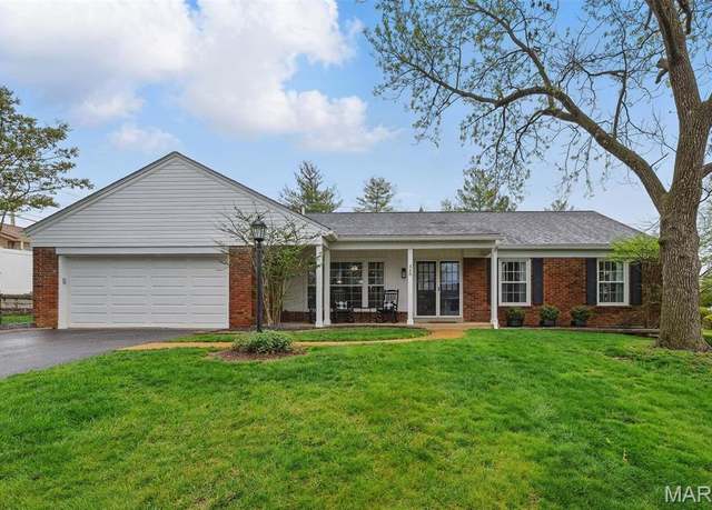 Property at 348 Providence Rd, Ballwin, MO 63011, 4 beds, 2 baths