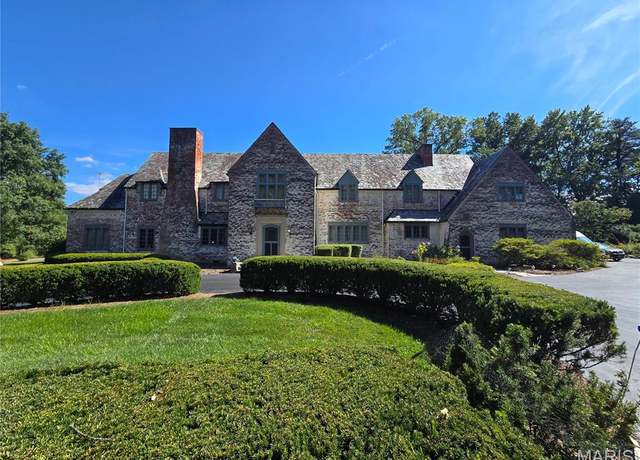 Property at 2029 S Warson Rd, St Louis, MO 63124, 5 beds, 5.5 baths