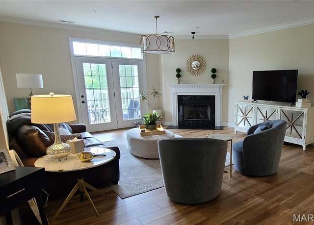Property at 1175 Mill Crossing Dr #300, St Louis, MO 63141, 3 beds, 2.5 baths