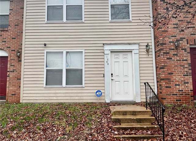 Property at 1290 Hodiamont Ave Unit B2, St Louis, MO 63112, 2 beds, 1.5 baths