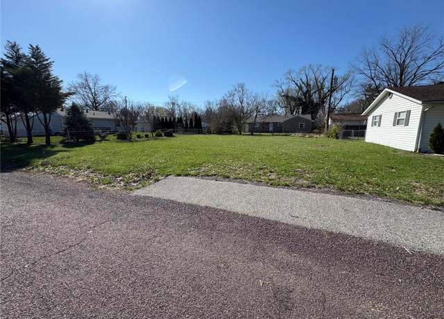 Property at 22 Jennine Dr, Belleville, IL 62226