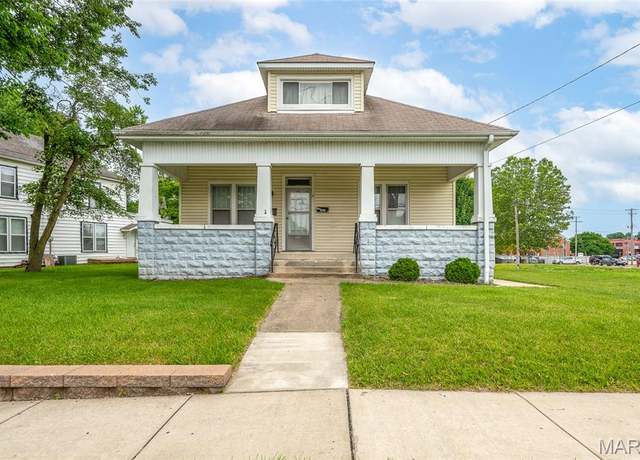 Property at 125 S Seminary St, Collinsville, IL 62234, 3 beds, 2 baths