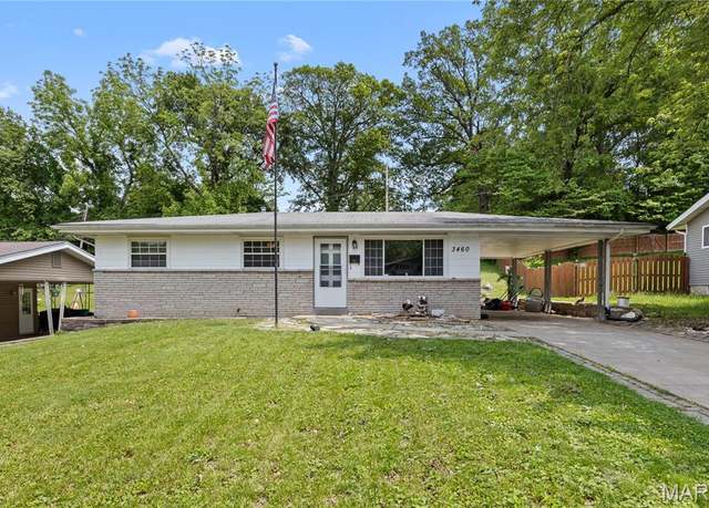 Property at 3460 Valleywood Dr, St John, MO 63114, 3 beds, 1.5 baths