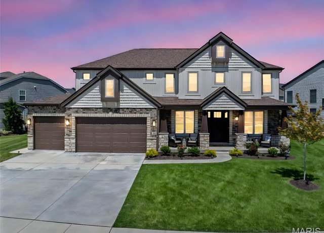 Property at 125 Far Meadow Dr, Lake St Louis, MO 63367, 5 beds, 4.5 baths