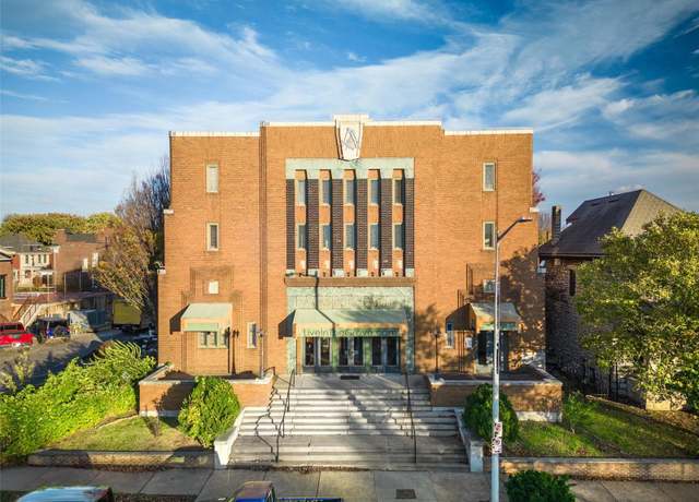 Property at 1052 S Kingshighway Blvd, St Louis, MO 63110, 24 beds, 40 baths