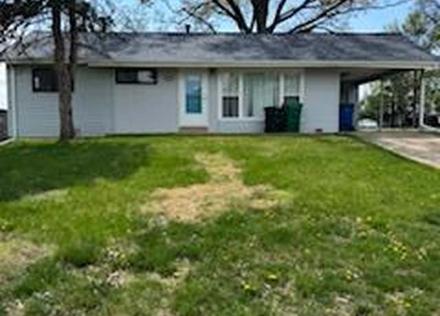 Property at 400 Homecrest, Sunset Hills, MO 63127, 3 beds, 1.5 baths