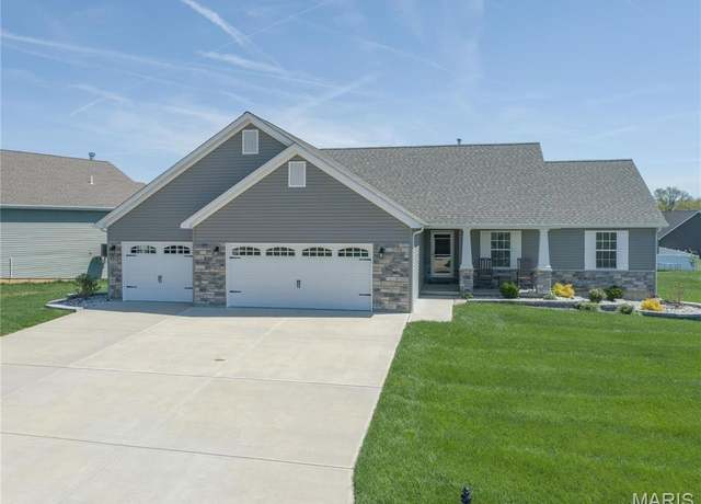 Property at 487 Cass Dr, Troy, MO 63379, 3 beds, 3 baths