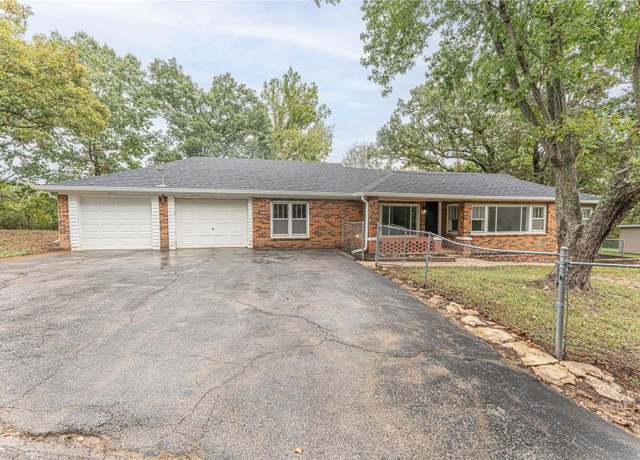 Property at 14379 Vineland Rd, De Soto, MO 63020, 4 beds, 1 bath