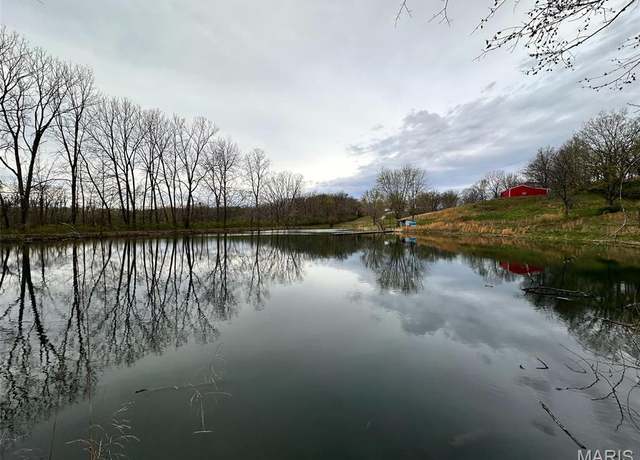 Property at 602 Haller Dr, Pocahontas, IL 62275, 4 beds, 2 baths