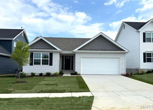 Property at 114 Harrow Dr, O'fallon, MO 63385, 3 beds, 2 baths