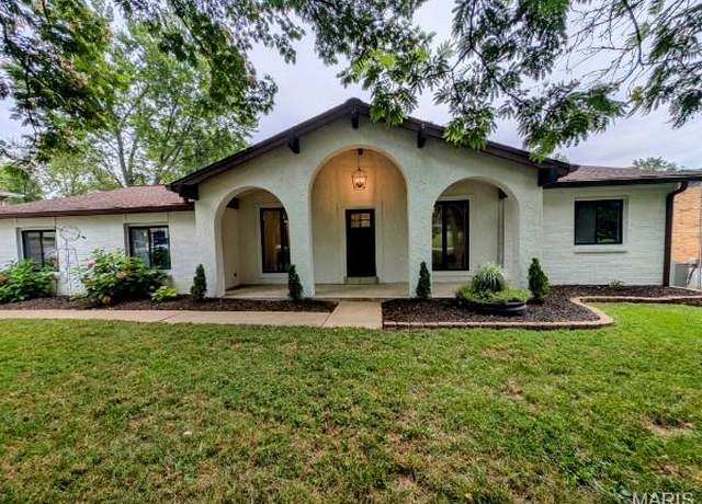 Property at 24 Linda Ln, St Peters, MO 63376, 4 beds, 3.5 baths