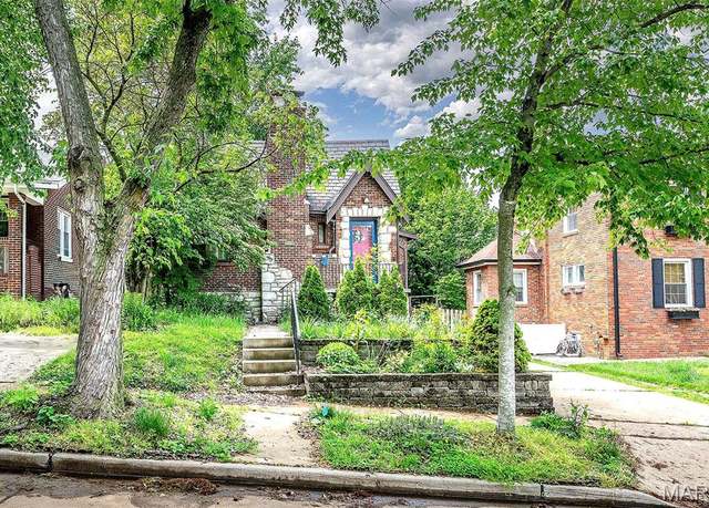 Property at 1723 Mccready Ave, St Louis, MO 63117, 3 beds, 1.5 baths