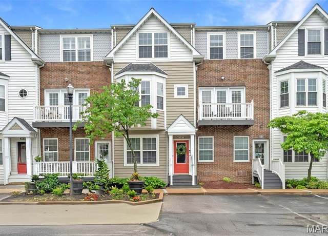 Property at 231 W Monroe Ave #205, St Louis, MO 63122, 2 beds, 2 baths