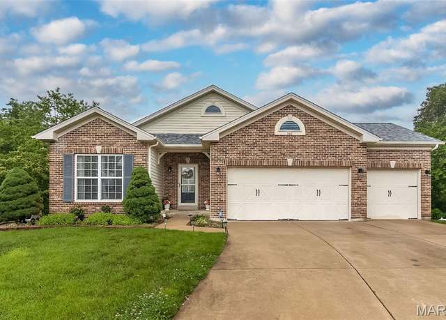 Property at 342 America St, Wentzville, MO 63385, 5 beds, 3 baths