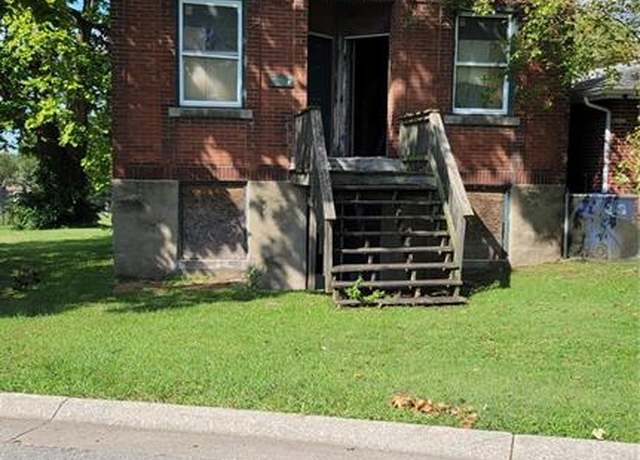 Property at 4921 S Compton Ave, St Louis, MO 63111, 4 beds, 4 baths