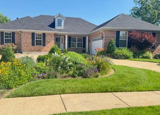 Property at 1717 Doris Walter Ln, St Charles, MO 63303, 5 beds, 3 baths