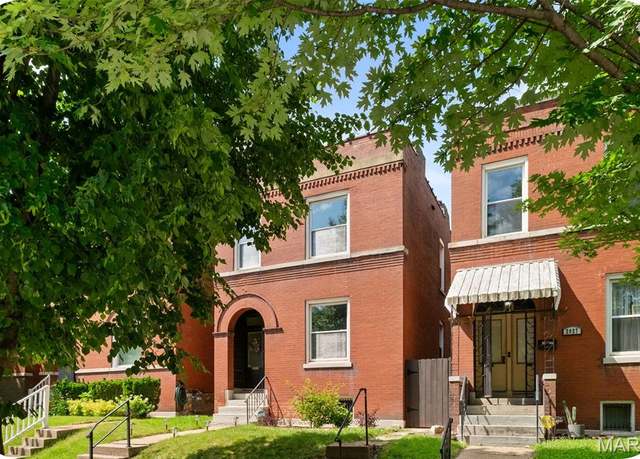 Property at 2929 Victor St, St Louis, MO 63104